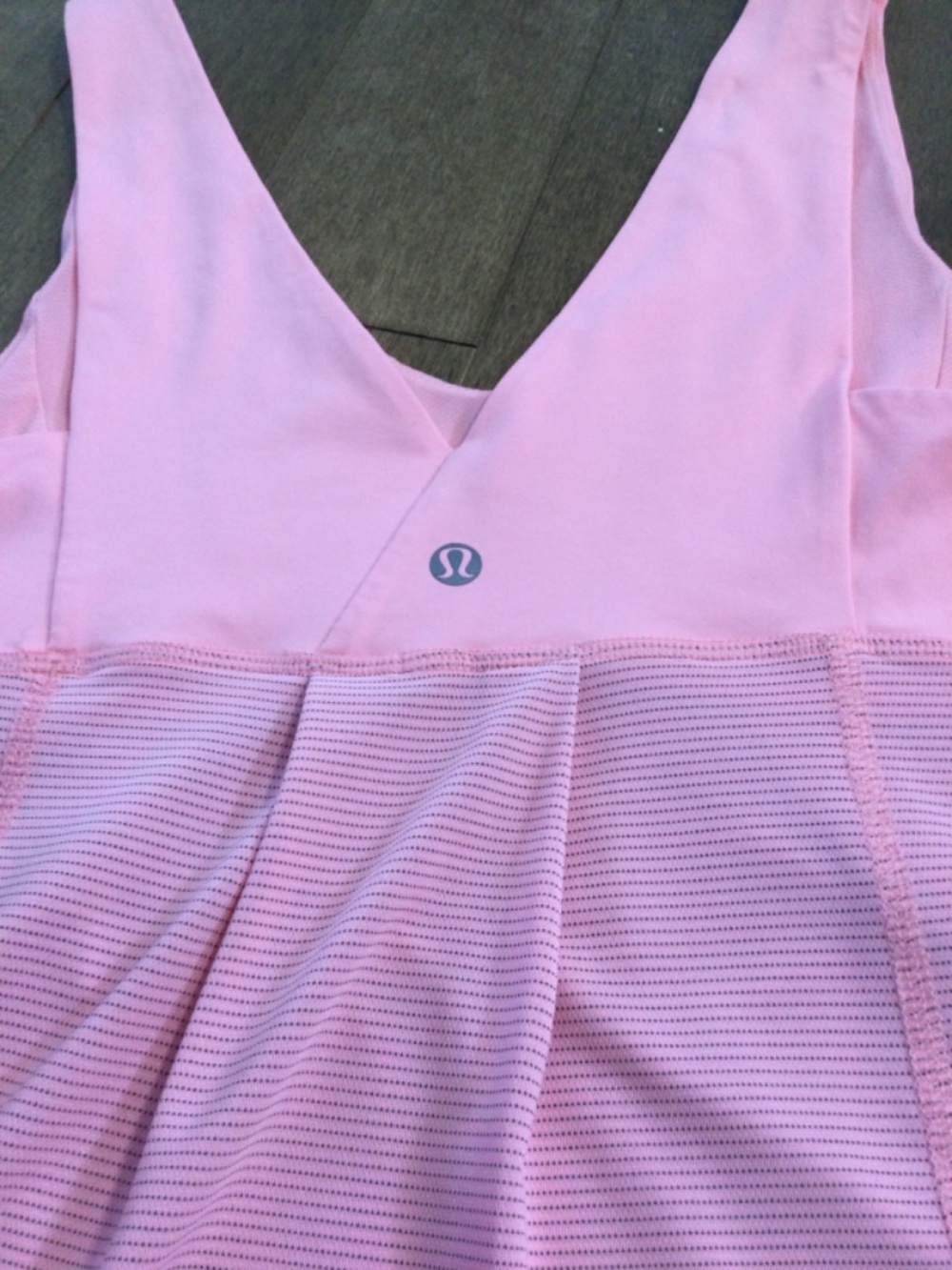 Pink lululemon tank top - Picture 4 of 4